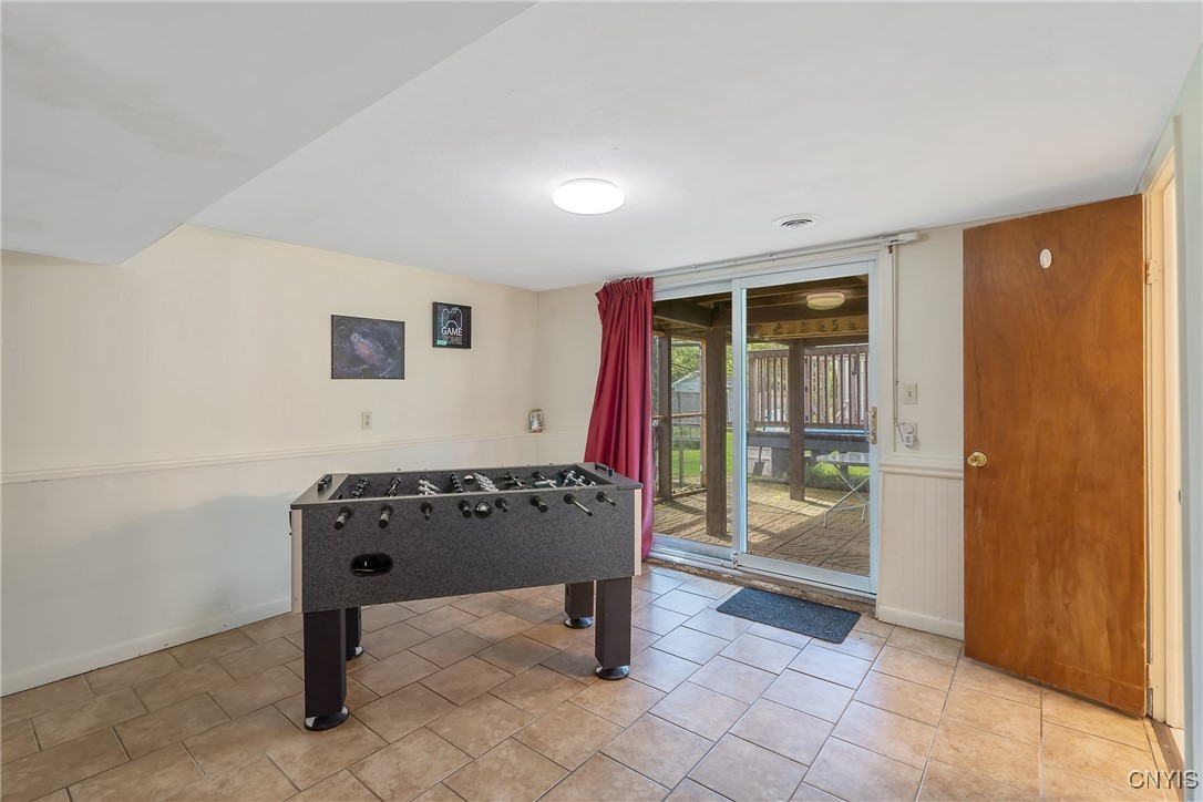 109 Farmingdale Road, Camillus, New York image 24