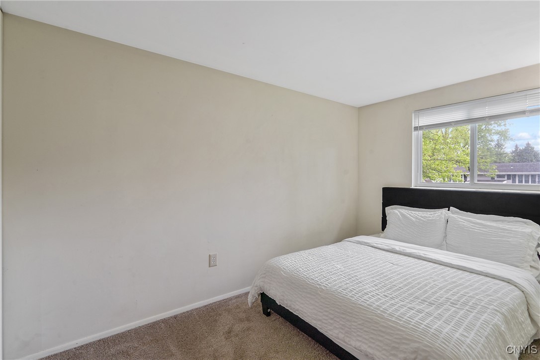 109 Farmingdale Road, Camillus, New York image 20