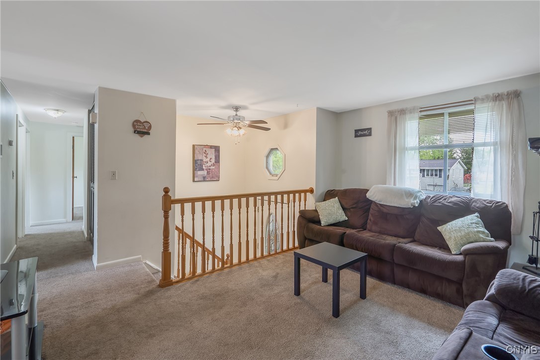 109 Farmingdale Road, Camillus, New York image 6
