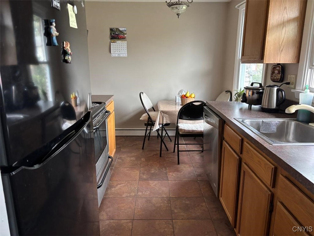 4288 Candlelight Lane, Clay, New York image 11