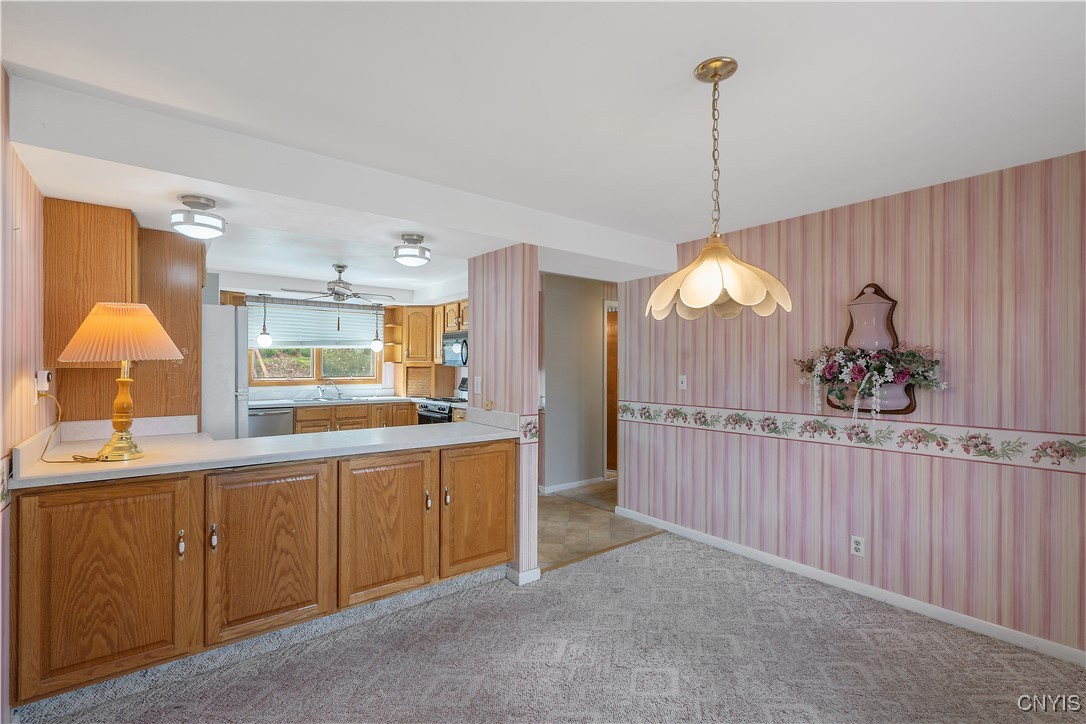 108 Stonehedge Road, Camillus, New York image 13