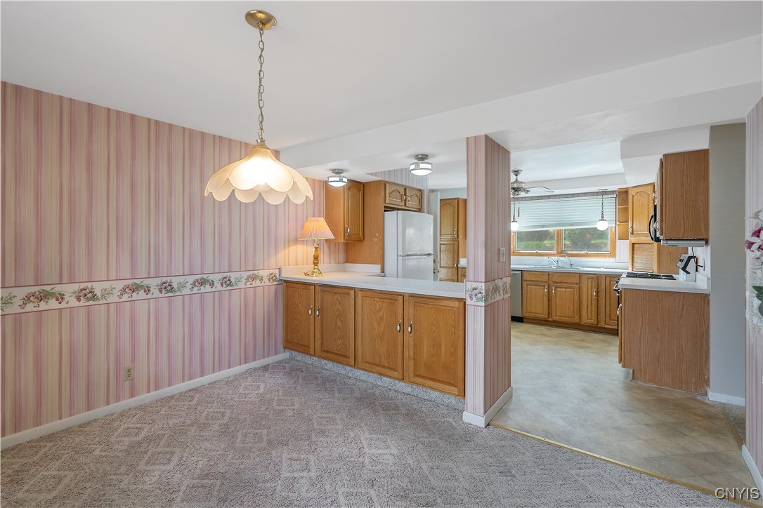 108 Stonehedge Road, Camillus, New York image 14