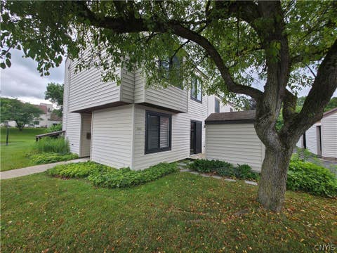 Condo For Sale - 501 Natick Circle<br/> Camillus, NY 13031