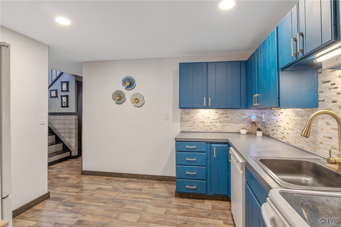 5526 Trastevere Road, Clay, New York image 12