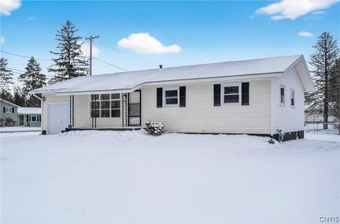 Homes For Sale - 5887 Sutton Drive<br/> Cicero, NY 13039