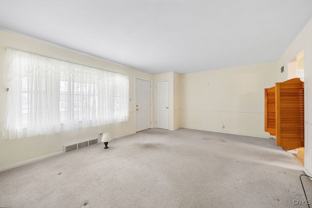 175 Ridge Road, Utica, New York image 9
