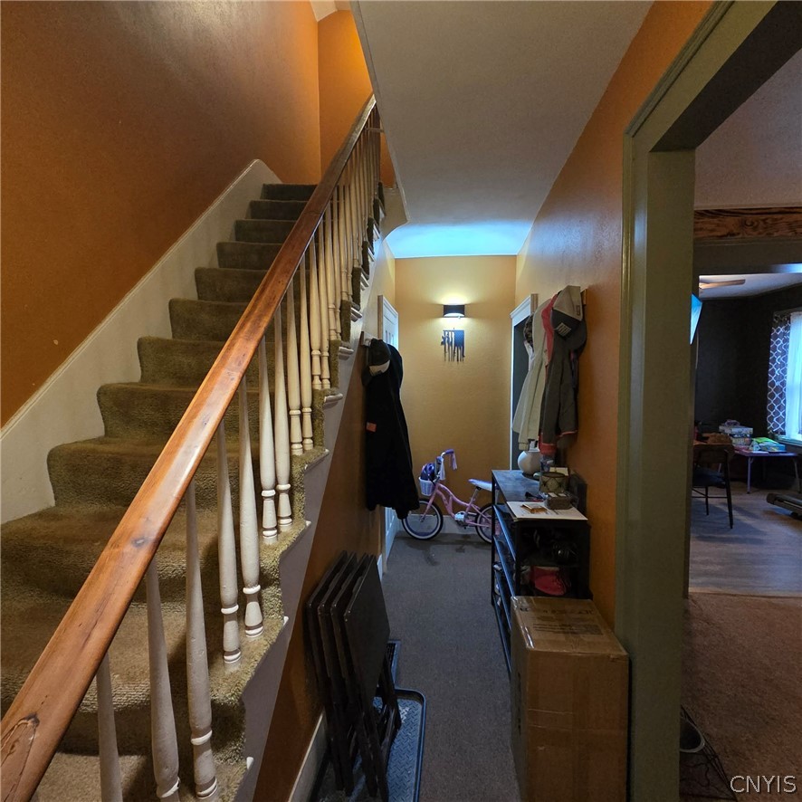 8 E 5th Street