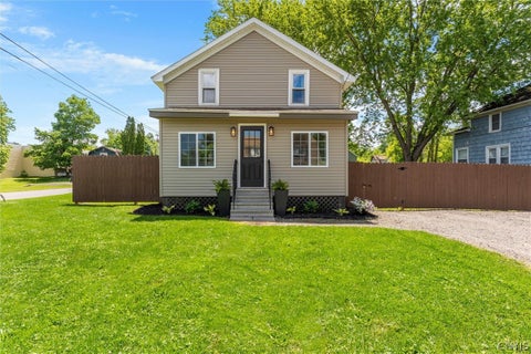 Homes For Sale - 5444 Baldwin Street<br/> Cicero, NY 13029