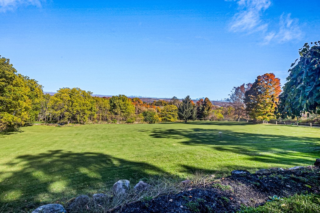 8915 Grange Hill Rd Rd, New Hartford, New York image 7