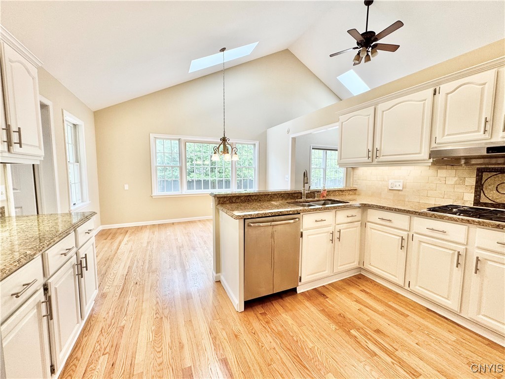 Manlius, New York 13104, United States, 3 Bedrooms Bedrooms, ,3 BathroomsBathrooms,Residential,Active,219847