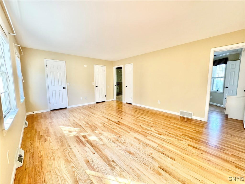 Manlius, New York 13104, United States, 3 Bedrooms Bedrooms, ,3 BathroomsBathrooms,Residential,Active,219847