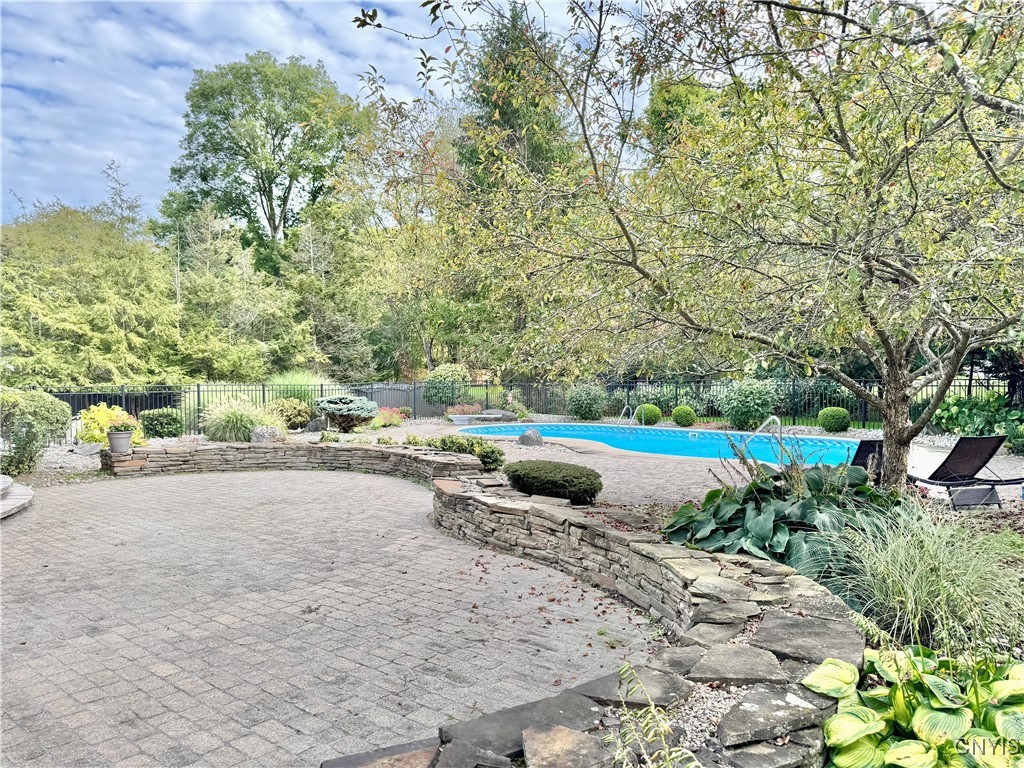 Manlius, New York 13104, United States, 3 Bedrooms Bedrooms, ,3 BathroomsBathrooms,Residential,Active,219847