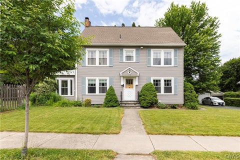 Homes For Sale - 822 Glenwood Ave Ave<br/> Syracuse, NY 13207