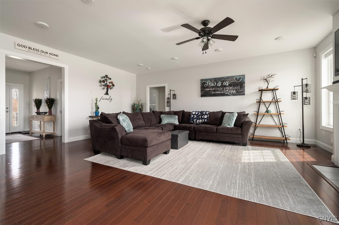 10080 Mallory Road, New Hartford, New York image 10