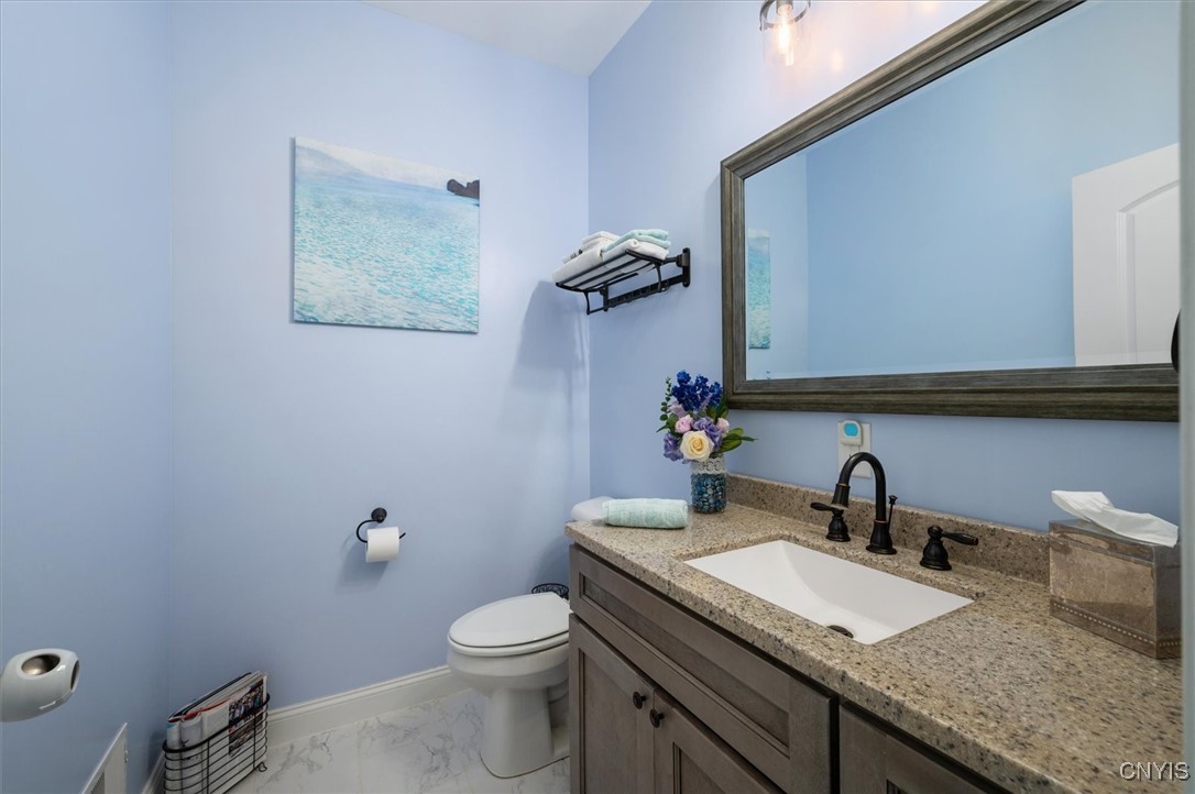 10080 Mallory Road, New Hartford, New York image 29