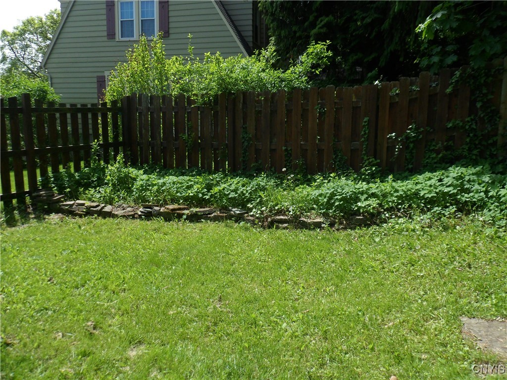 626 Roberts Avenue, Syracuse, New York image 12