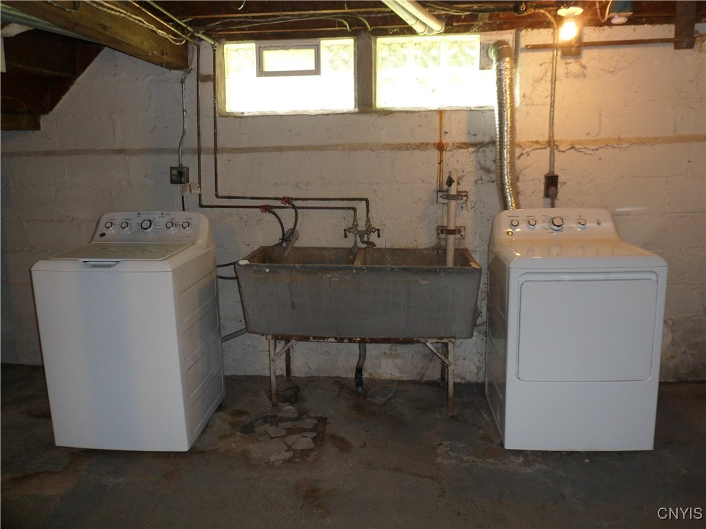 626 Roberts Avenue, Syracuse, New York image 48