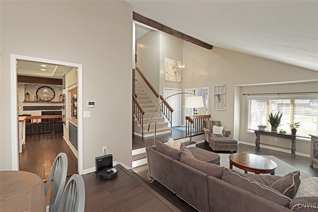 8228 Verbeck Drive, Manlius, New York image 9
