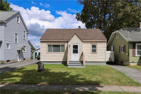Homes For Sale - 150 Harford Road<br/> Syracuse, NY 13208