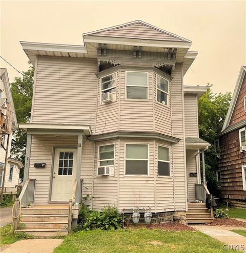 Photo of 202 W Yates Street, DeWitt, NY 13057 (MLS # S1699872)