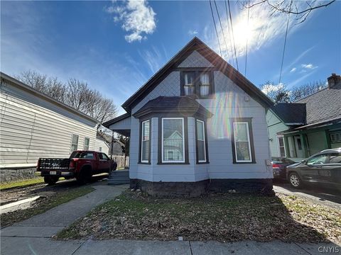 Multifamily For Sale - 305 Hartson Street<br/> Syracuse, NY 13204