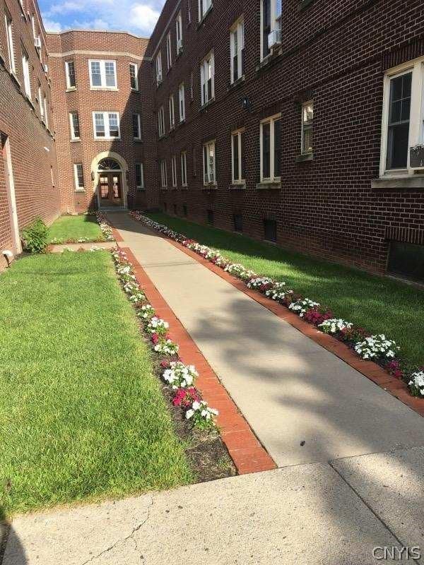 Photo of 2600 James Street #22, Syracuse, NY 13206 (MLS # S1697671)