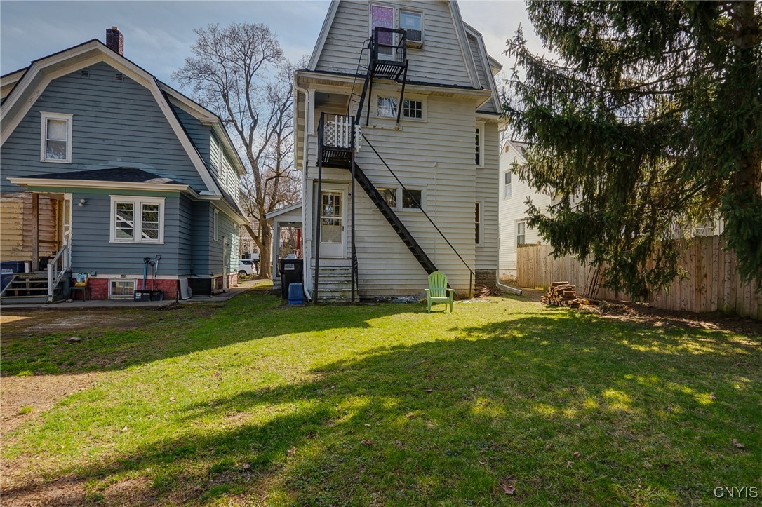 160 Stafford Ave