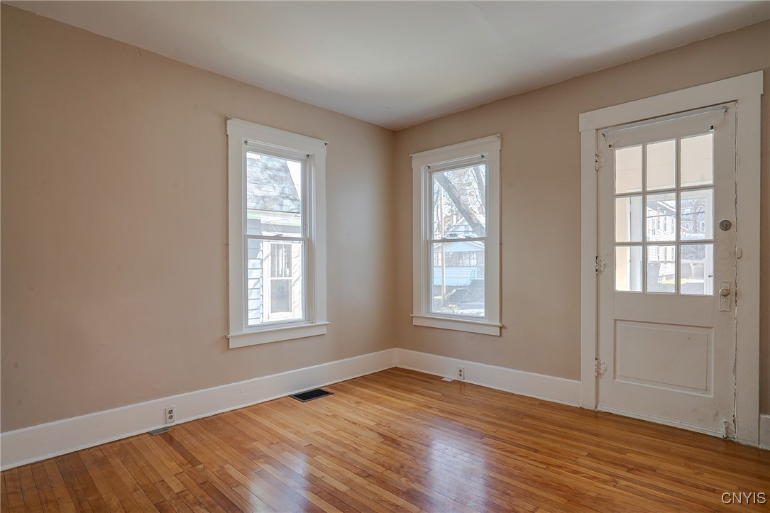 160 Stafford Ave