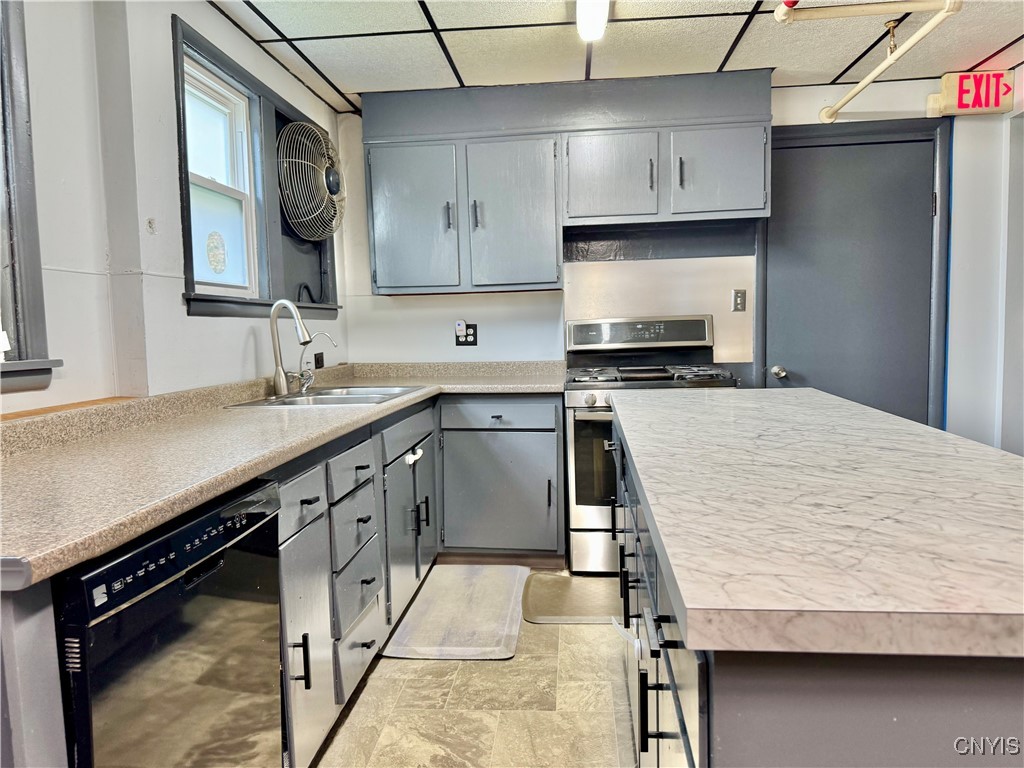 Syracuse, New York 13205, United States, 9 Bedrooms Bedrooms, ,3 BathroomsBathrooms,Residential,Active,211543