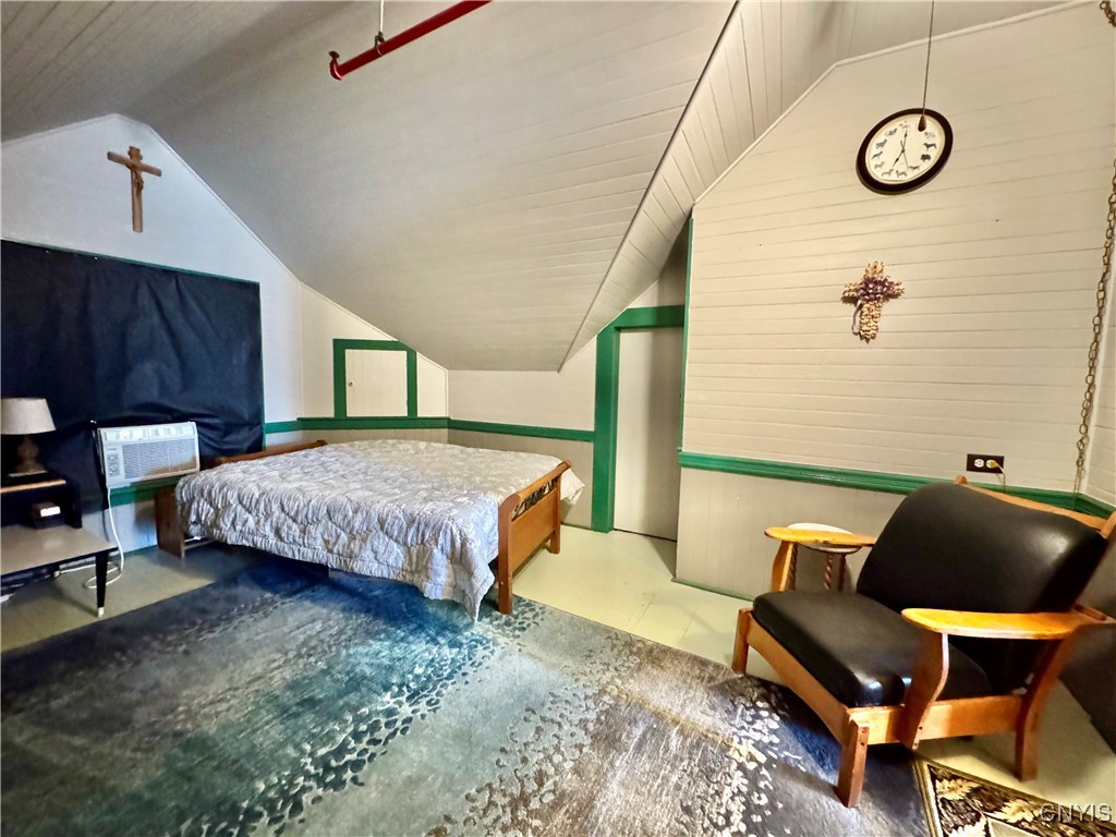 Syracuse, New York 13205, United States, 9 Bedrooms Bedrooms, ,3 BathroomsBathrooms,Residential,Active,211543