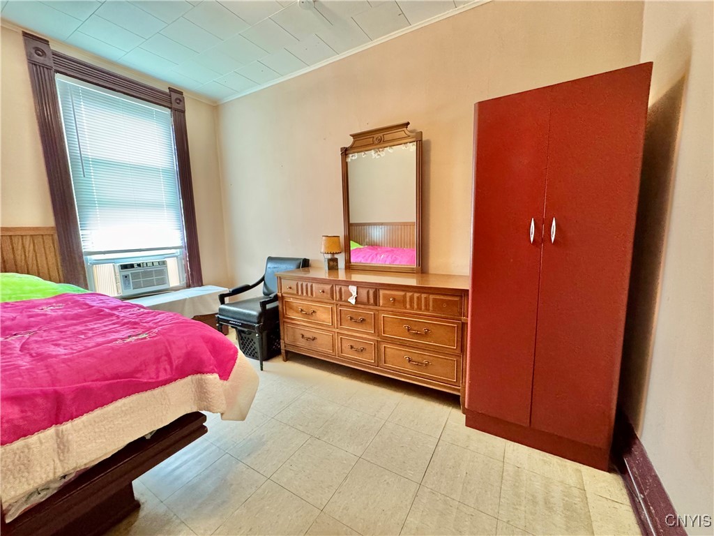 Syracuse, New York 13205, United States, 9 Bedrooms Bedrooms, ,3 BathroomsBathrooms,Residential,Active,211543