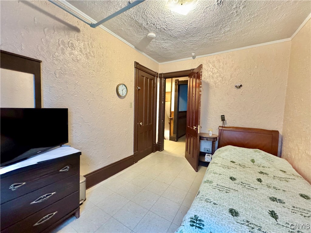 Syracuse, New York 13205, United States, 9 Bedrooms Bedrooms, ,3 BathroomsBathrooms,Residential,Active,211543