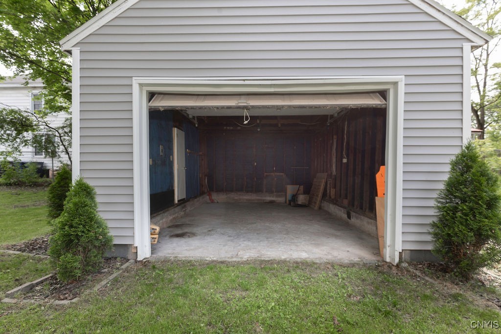 210 Essex Street, Syracuse, New York image 32