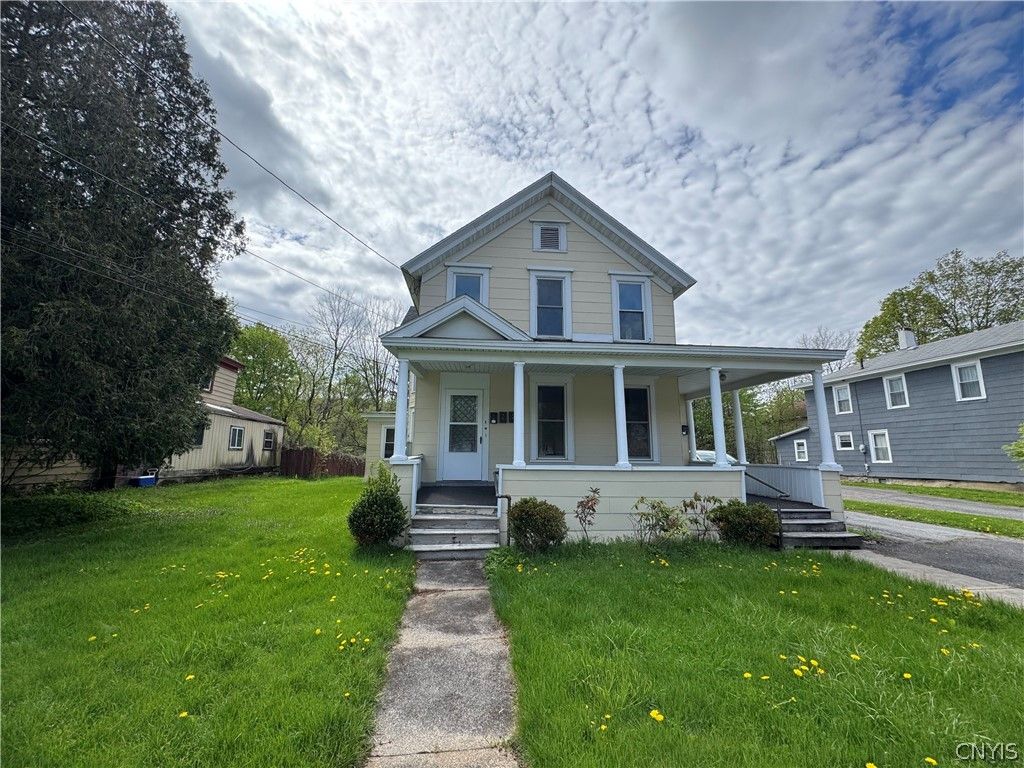 Photo of 1714 Valley Drive #16, Syracuse, NY 13207 (MLS # S1676010)