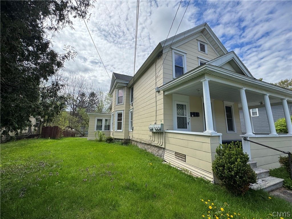 Photo of 1714 Valley Drive #16, Syracuse, NY 13207 (MLS # S1676010)