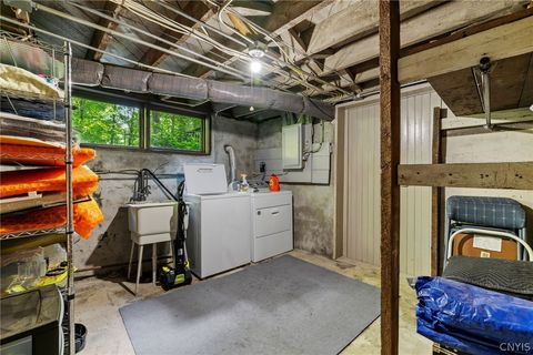 Tiny photo for 400 Richfield Avenue, Syracuse, NY 13205 (MLS # S1693353)