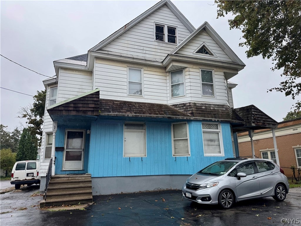 221 N Prospect Street