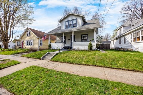 384 Cleveland Avenue, Oneida-Inside, NY 13421 - MLS#: S1602214