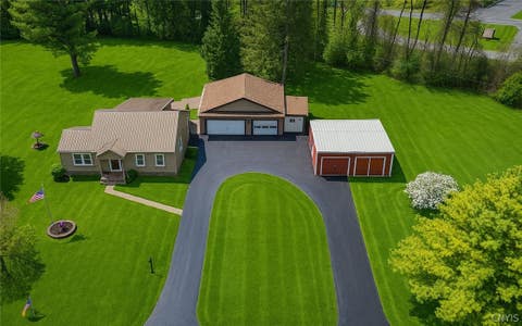 Homes For Sale - 6255 S Mcdonald Road<br/> Elbridge, NY 13080