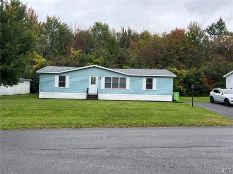 Mobile Home For Sale - 8 Applewood Blvd Blvd<br/> New Hartford, NY 13323