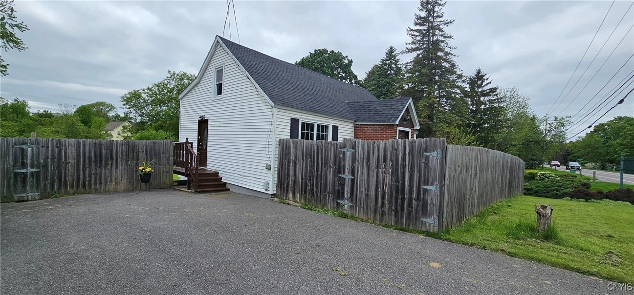 4929 Fayetteville Manlius Road, Manlius, New York image 2