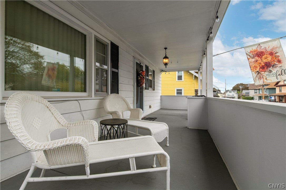 18 Van Vorst Street