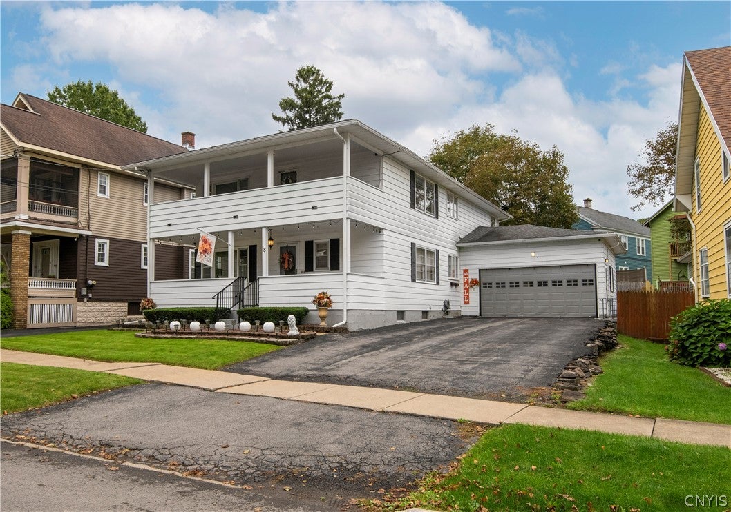 18 Van Vorst Street