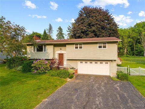 112 Elmcrest Circle Liverpool NY 13090