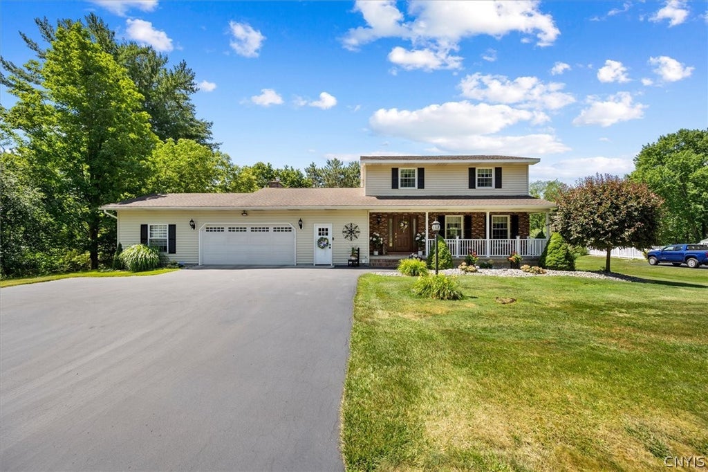 Photo of 13 Highview Drive, Deerfield, NY 13502 (MLS # S1699768)