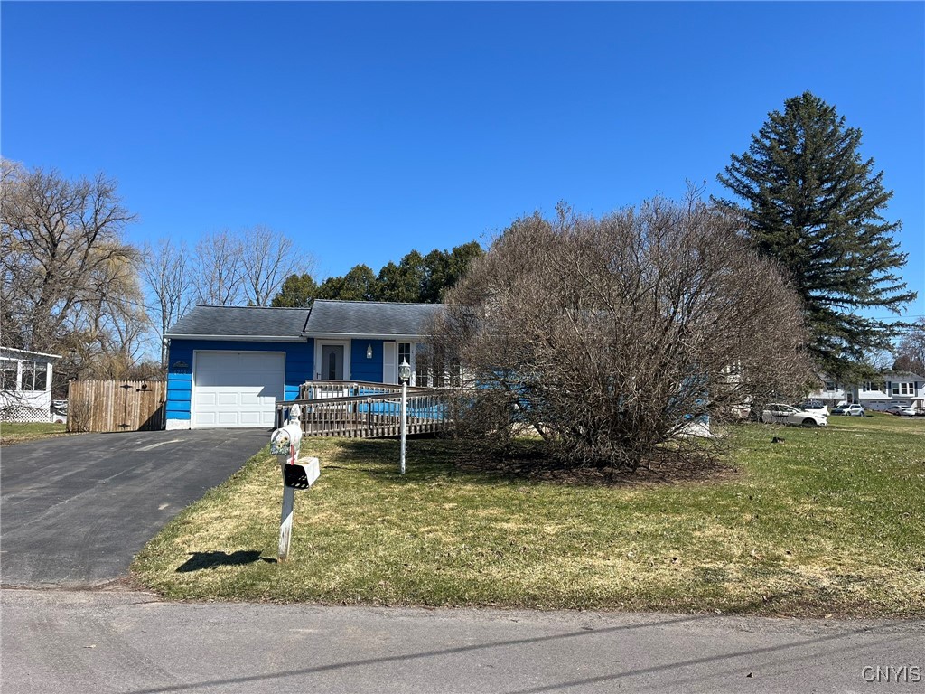 8258 Bunny Lane, Clay, New York image 1