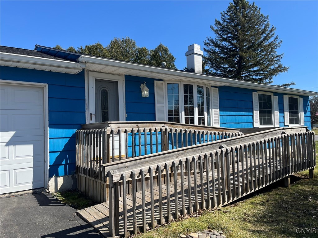 8258 Bunny Lane, Clay, New York image 3