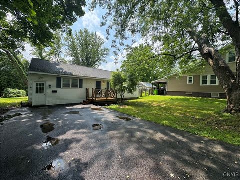 321 Richfield Boulevard Syracuse NY 13211