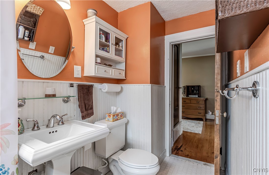 117 Proctor Boulevard, Utica, New York image 40