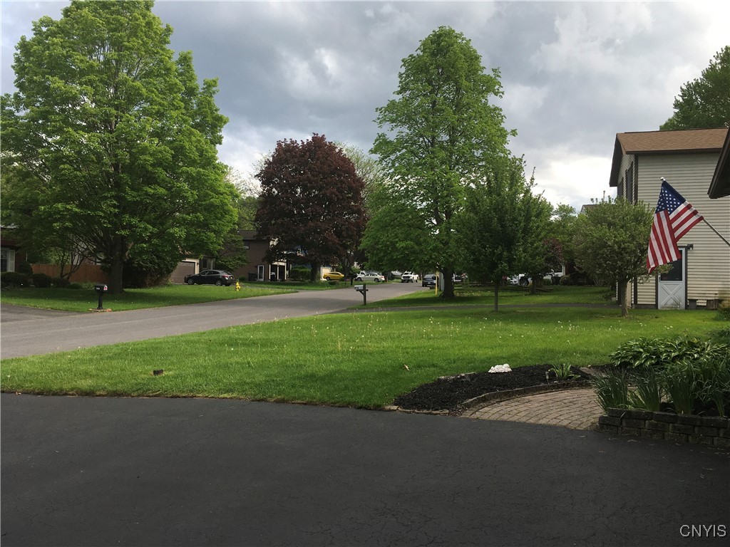 7653 Windsor Drive, Clay, New York image 38